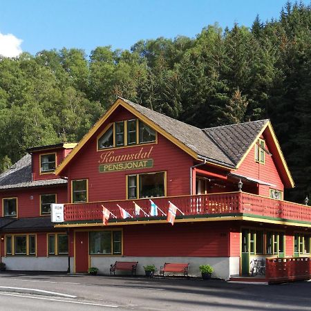 Kvamsdal Pensjonat 2 Эйдфьорд Экстерьер фото