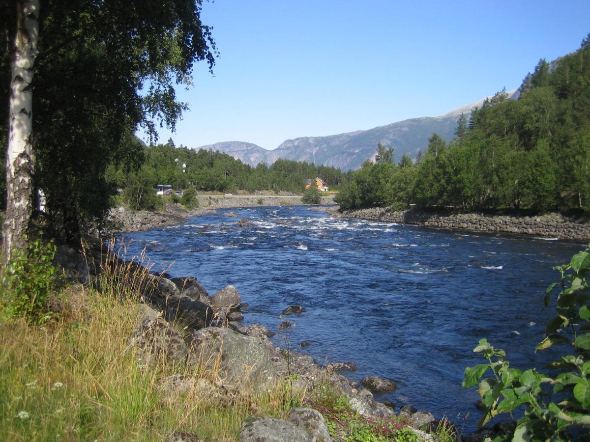 Kvamsdal Pensjonat 2 Эйдфьорд Экстерьер фото