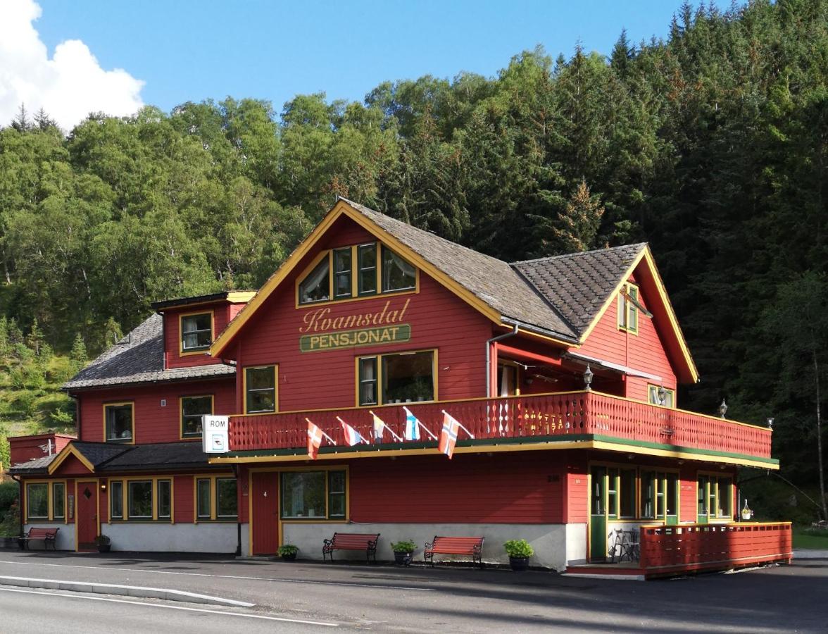 Kvamsdal Pensjonat 2 Эйдфьорд Экстерьер фото